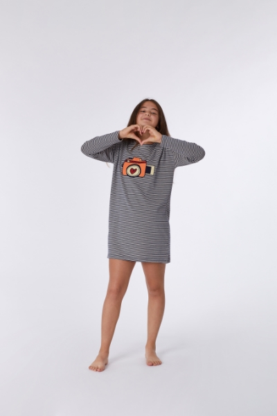 Resim 2-8 Yaş Kız Çocuk Gecelik-Yda - 916-Boğa Temalı Çizgili Lacivert 