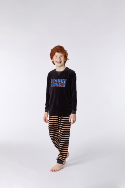 Resim 2-8 Yaş Kadife Erkek Çocuk Pijama-Qpı - 193-Kutup Ayısı Temalı Koyu Kahve