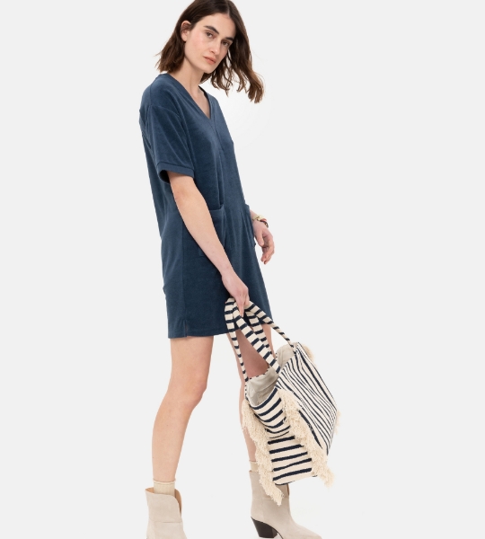 Resim V yaka cep detaylı havlu elbise-Tde - 895-Deniz Kuşu Temalı Lacivert